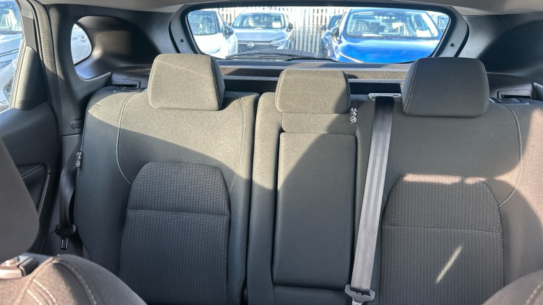 Nissan Qashqai 1.3 DiG-T MH Acenta Premium 5dr Petrol Hatchback